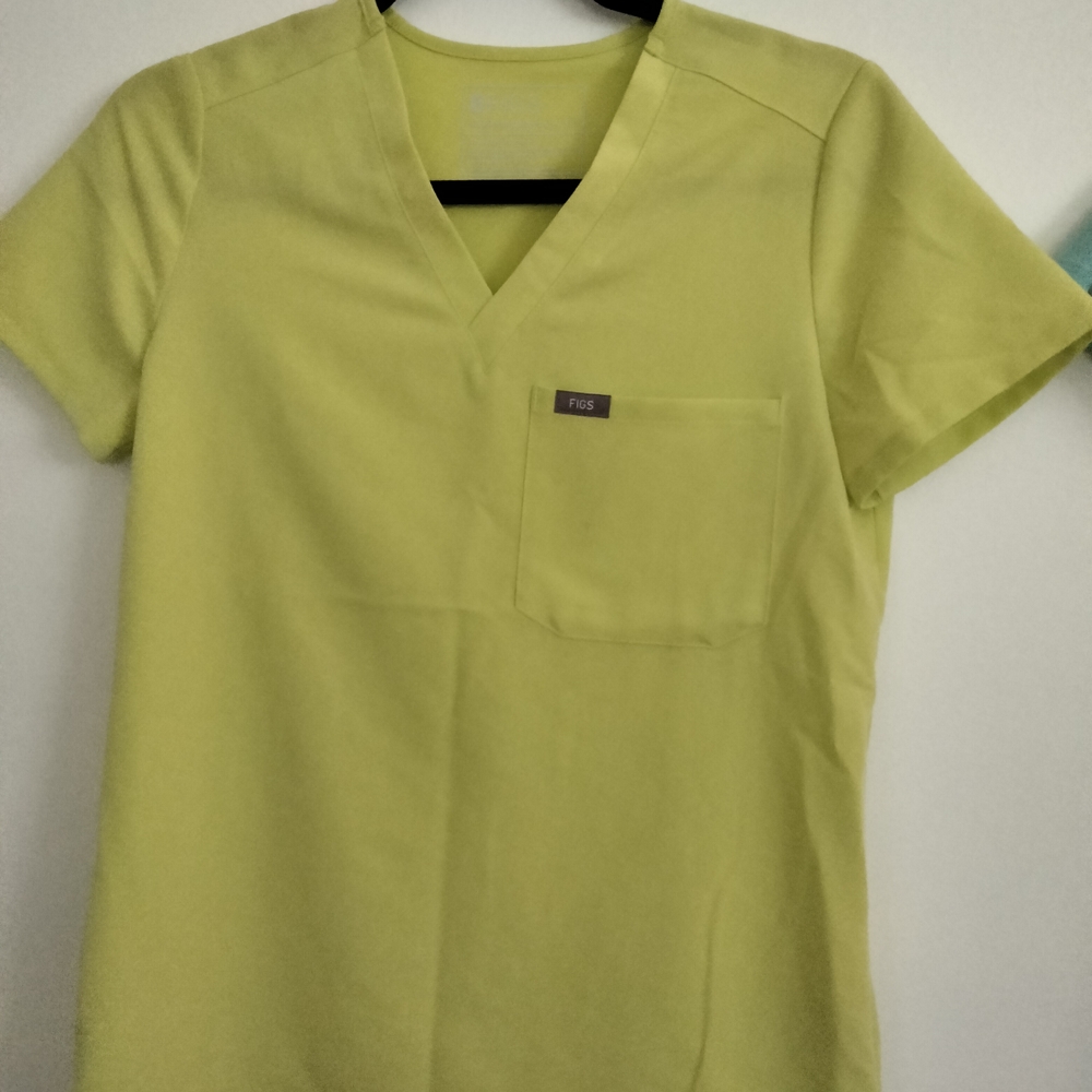 Figs Green Short Sleeve V-Neck Tee New Without Tags
